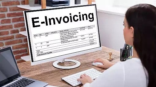 GST ಪೋರ್ಟಲ್ನಲ್ಲಿ ತಾಂತ್ರಿಕ ದೋಷ: ತೆರಿಗೆ ಸಲ್ಲಿಕೆ ವೇಳೆ ಲಕ್ಷಾಂತರ ಜನರಿಗೆ ತೊಂದರೆ!