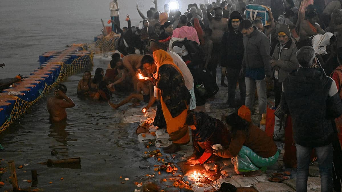 Maha Kumbh 2025: ಪ್ರಯಾಗ್ ರಾಜ್ ನಲ್ಲೇ ಯಾಕೆ? 12 ವರ್ಷಕ್ಕೆ ಒಂದು ಬಾರಿ; ಕುಂಭಮೇಳದ ಇತಿಹಾಸ!