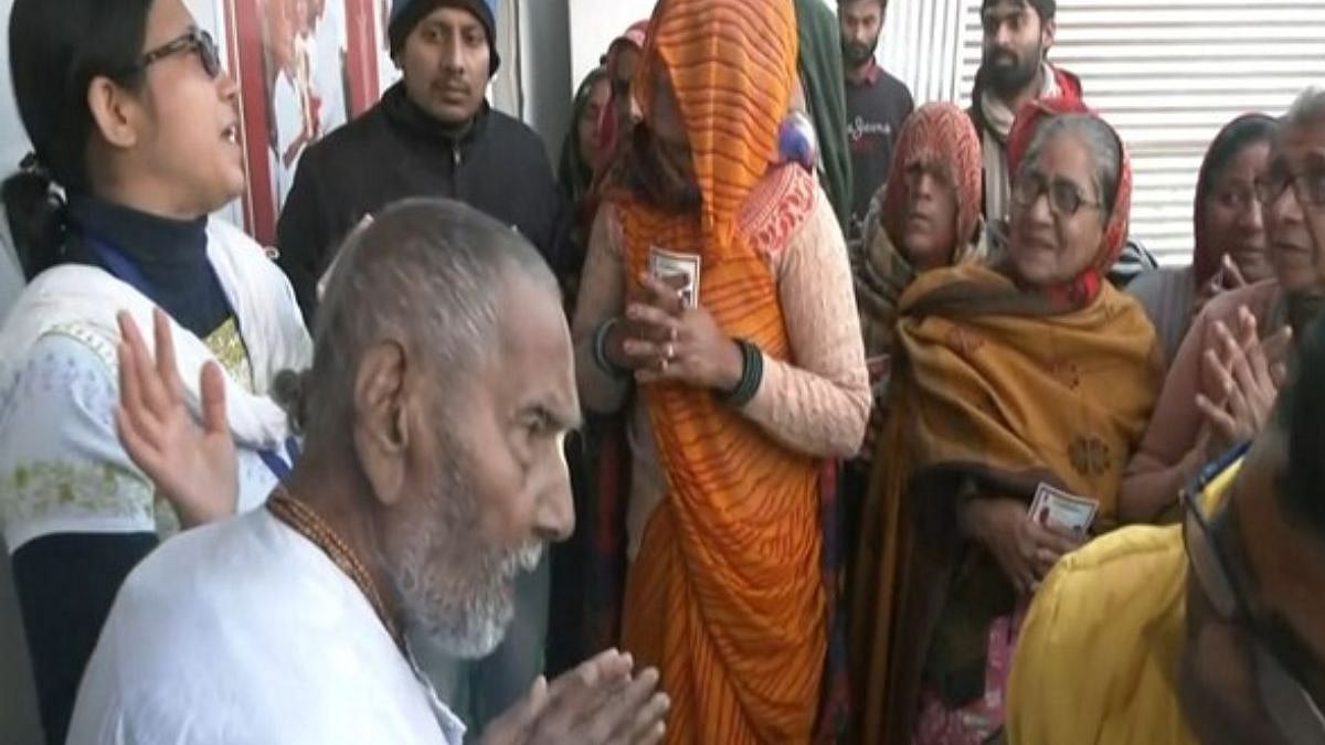 Maha Kumbh Mela: 100 ವರ್ಷಗಳಿಂದ ಸ್ವಾಮಿ ಶಿವಾನಂದ ಭಾಗಿ! 128 ವರ್ಷದ ಬಾಬಾರ ವೃತ್ತಾಂತ ತಿಳಿಸಿದ ಬೆಂಗಳೂರಿನ ಶಿಷ್ಯ