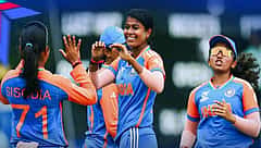 U19 T20 World Cup: ಇತಿಹಾಸ ಸೃಷ್ಟಿಸಿದ ಭಾರತೀಯ ಸಿಂಹಿಣಿಯರು; ಕೇವಲ 17 ಎಸೆತಗಳಲ್ಲಿ ಪಂದ್ಯ ಗೆದ್ದು ವಿಶ್ವದಾಖಲೆ! Video