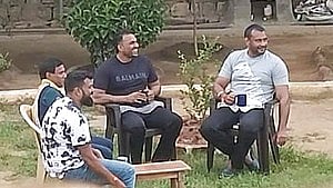 ಬೆಂಗಳೂರು: ಜೈಲಿನಲ್ಲಿ ದರ್ಶನ್ ಗೆ ರಾಜಾತಿಥ್ಯ ನೀಡಿದ ಅಧಿಕಾರಿಗಳಿಗೆ ಸಂಕಷ್ಟ!