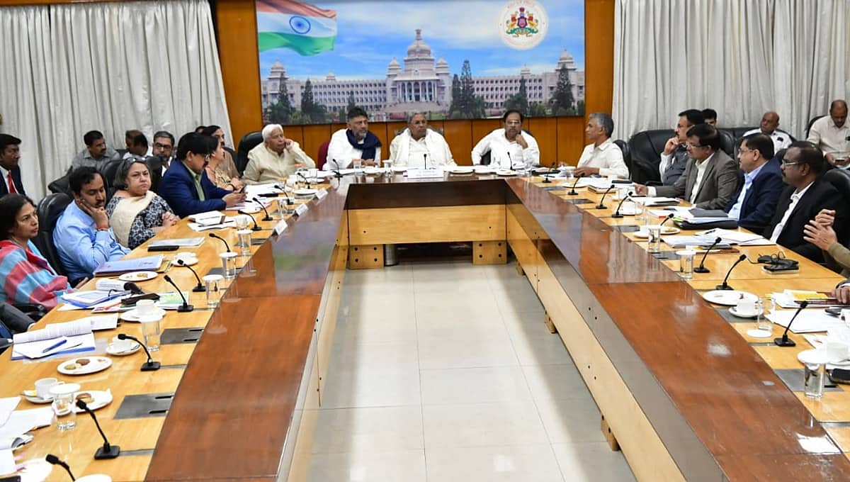 ನಿಯಮ ಬಾಹಿರವಾಗಿ ಸಾಲ ವಸೂಲಾತಿಗೆ ಮುಂದಾದರೆ ಕಠಿಣ ಕ್ರಮ: ಮೈಕ್ರೋಫೈನಾನ್ಸ್ ಕಂಪನಿಗಳಿಗೆ ಸಿಎಂ ಎಚ್ಚರಿಕೆ