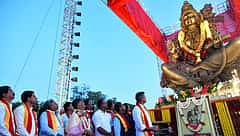 ವಿಧಾನಸೌಧ: ಭುವನೇಶ್ವರಿ ಪ್ರತಿಮೆ ಅನಾವರಣಗೊಳಿಸಿದ ಸಿಎಂ; ಕನ್ನಡಪರ ಹೋರಾಟಗಾರರ ವಿರುದ್ಧದ ಕೇಸ್ ವಾಪಸ್