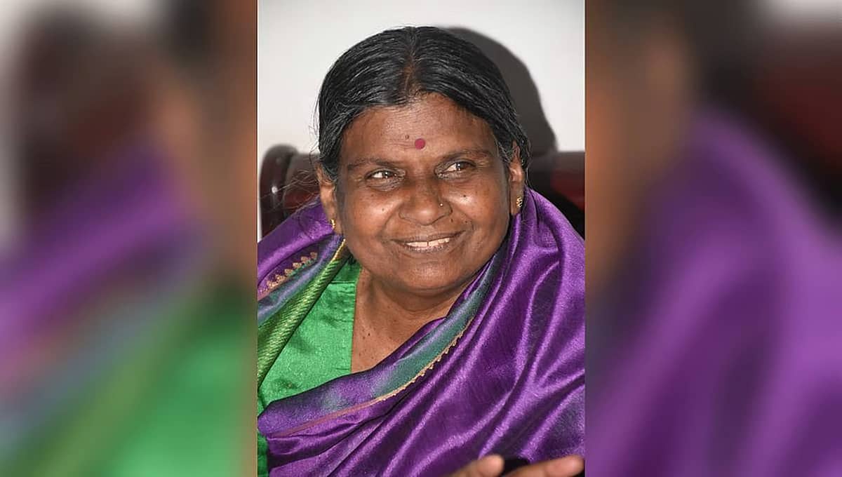 ಕ್ಯಾನ್ಸರ್ ರೋಗಿಗಳ ಪಾಲಿನ ಆಶಾಕಿರಣ; ಕಡು ಬಡತನದ ಕೆಸರಿನಲ್ಲಿ ಅರಳಿದ ಕಮಲ: ಡಾ. ವಿಜಯಲಕ್ಷ್ಮಿ ದೇಶ್ಮನೆಗೆ ಪದ್ಮಶ್ರೀ ಪ್ರಶಸ್ತಿ ಗರಿ!
