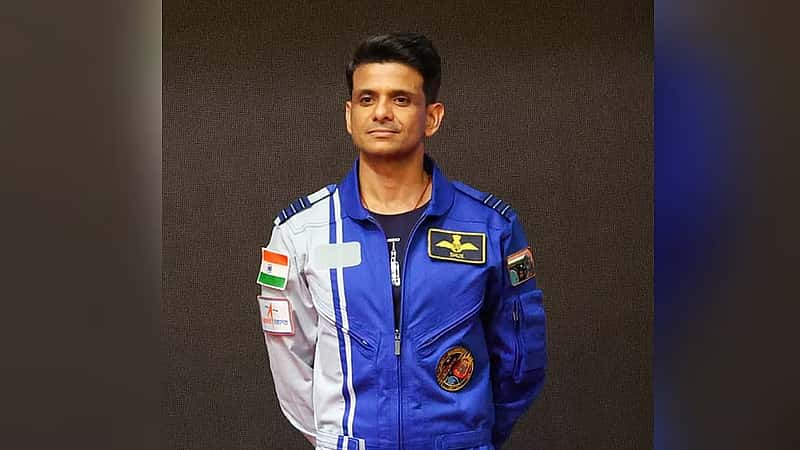 Ax-4 ಮಿಷನ್ ಪೈಲಟ್ ಆಗಿ ಶುಭಾಂಶು ಶುಕ್ಲ: SpaceX Dragon ಬಾಹ್ಯಾಕಾಶ ನೌಕೆ ಏರುವ ಮೊದಲ ಭಾರತೀಯ