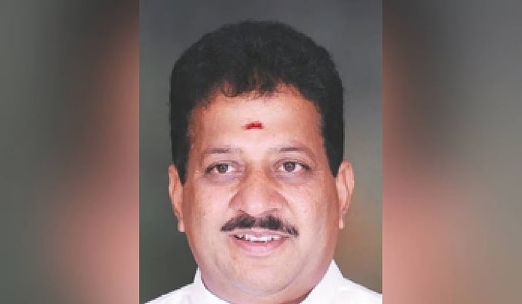 ಹೋಗೋದಾದ್ರೆ ಇವತ್ತೇ ಪಕ್ಷ ಬಿಟ್ಟು ಹೋಗಿ: ಸಂಸದ ಸುಧಾಕರ್ ವಿರುದ್ಧ ಶಾಸಕ ಎಸ್.ಆರ್ ವಿಶ್ವನಾಥ್ ಗುಡುಗು!