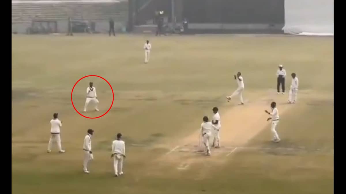 Ranji Trophy: ಬ್ಯಾಟರ್ ಶಾಟ್ ಗೆ ಹೆದರಿದ ಡೆಲ್ಲಿ ನಾಯಕ Ayush Badoni; ಮೈದಾನದಲ್ಲೇ ಬಿದ್ದುಬಿದ್ದು ನಕ್ಕ Virat Kohli