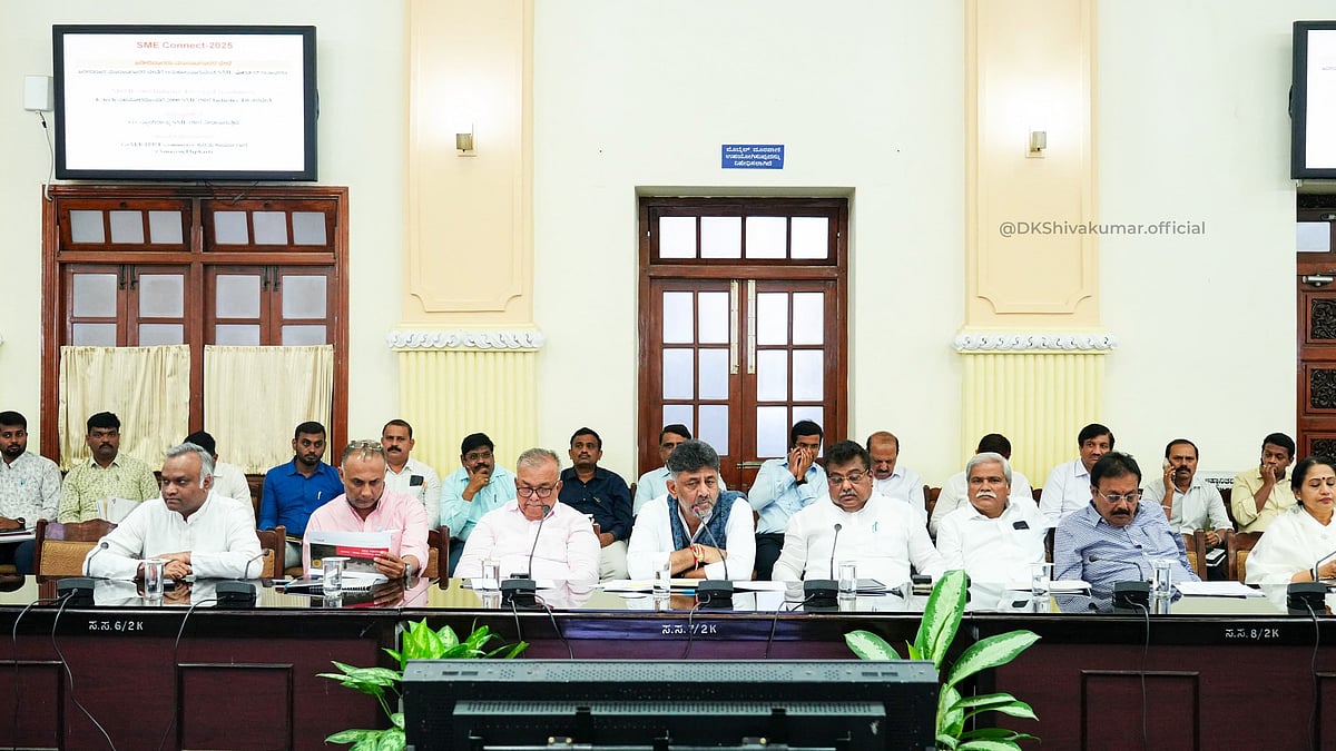  Invest Karnataka 2025: ಜಾಗತಿಕ ಹೂಡಿಕೆದಾರರ ಸಮಾವೇಶದಲ್ಲಿ ಹೊಸ ಕೈಗಾರಿಕಾ ನೀತಿ ಬಿಡುಗಡೆ