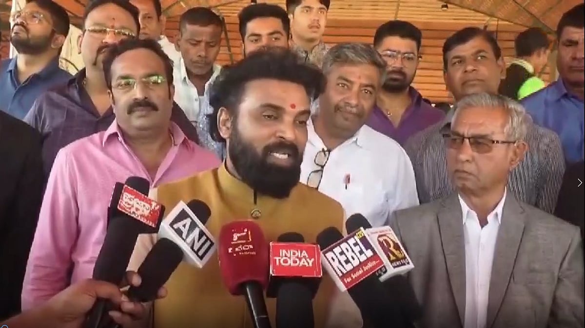 'ಇಷ್ಟು ದಿನ ಸೈಲೆಂಟ್‌ ಆಗಿದ್ದೆ, ಇನ್ಮುಂದೆ ಸುಮ್ಮನೆ ಇರಲ್ಲ': 'Mass Leader'ಗೆ ಶ್ರೀರಾಮುಲು ಸವಾಲು!