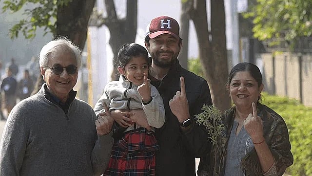 ದೆಹಲಿ ವಿಧಾನಸಭೆ ಚುನಾವಣೆ: ಸಂಜೆ 5 ಗಂಟೆಯವರೆಗೆ ಶೇ. 57 ರಷ್ಟು ಮತದಾನ