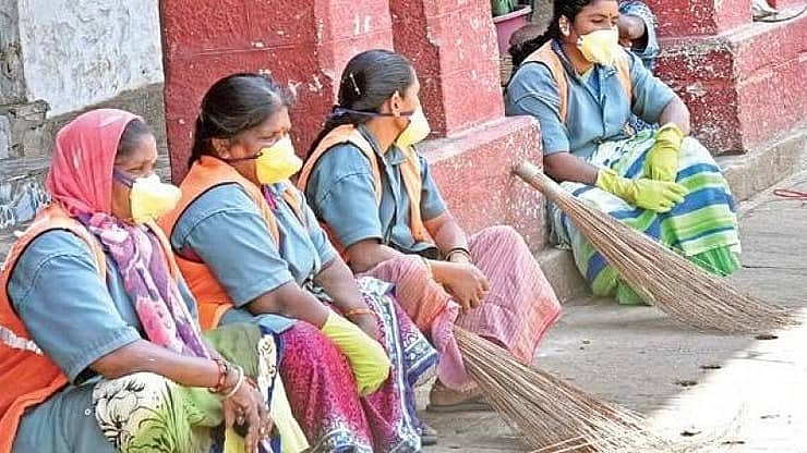 ಬೆಂಗಳೂರು: ಪೌರಕಾರ್ಮಿಕರ ವಿಶ್ರಾಂತಿಗಾಗಿ ನಗರದಲ್ಲಿ 42 ಶಾಶ್ವತ ಕೊಠಡಿಗಳ ನಿರ್ಮಾಣ..!