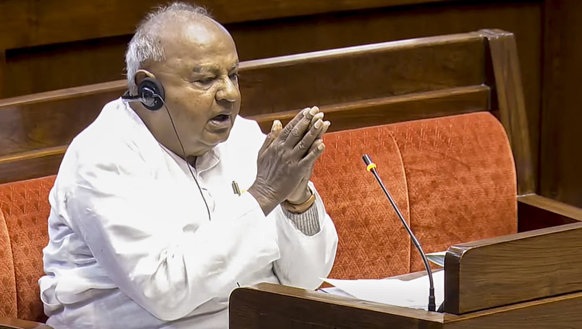 ಮೋದಿ ದೇಶದ ಅತ್ಯಂತ ದೊಡ್ಡ ನಾಯಕ: ರಾಜ್ಯಸಭೆಯಲ್ಲಿ ಪ್ರಧಾನಿಯನ್ನು ಹಾಡಿ ಹೊಗಳಿದ ದೇವೇಗೌಡ