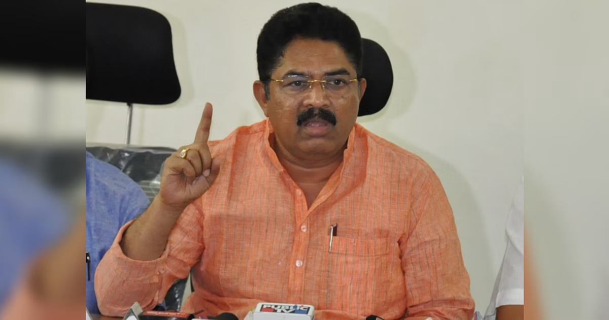ಬಾರ್ ಗಳನ್ನ ಮುಚ್ಚಿಸದ ಸರ್ಕಾರ, ವಿವಿಗಳನ್ನು ಮುಚ್ಚಿಸುತ್ತಿದೆ: ಆರ್. ಅಶೋಕ್ ಟೀಕೆ