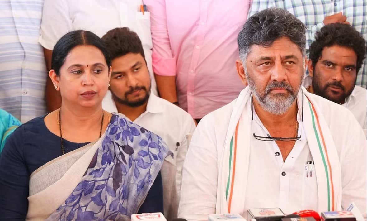 Congress Guarantee: ಅನ್ನಭಾಗ್ಯ-ಗೃಹಲಕ್ಷ್ಮೀ ಹಣ ಹಾಕಿಲ್ಲ ಎಂದು ಮಹಿಳೆಯರ ಆಕ್ರೋಶ; ಕೊಟ್ಟ ಮಾತು ತಪ್ಪಲ್ಲ ಎಂದ ಡಿಕೆಶಿ!