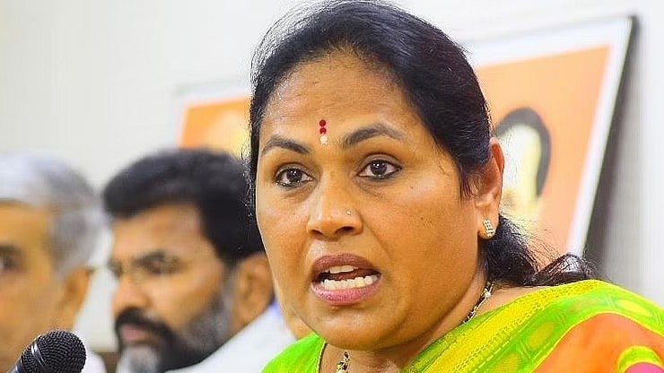 ಪ್ರಿಯಾಂಕ್ ಖರ್ಗೆ 'RSS' ಸಚಿವ, ಪರಮೇಶ್ವರ್ 'ಗೊತ್ತಿಲ್ಲ' ಸಚಿವ: ಶೋಭಾ ಕರಂದ್ಲಾಜೆ