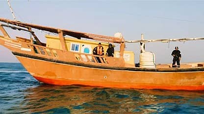 ಉಡುಪಿ: ಒಮನ್ ದೇಶದ ಬೋಟ್ ವಶ, ಮೂವರು ಮೀನುಗಾರರ ಬಂಧನ
