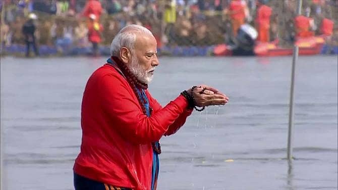 ಮಹಾಕುಂಭದಲ್ಲಿ ಸ್ನಾನ ಮಾಡಿದ ಒಬ್ಬರಿಗೂ ಚರ್ಮ ರೋಗ ಕಾಣಿಸಿಕೊಂಡಿಲ್ಲ: ಉತ್ತರ ಪ್ರದೇಶ ಡಿಸಿಎಂ ಬ್ರಜೇಶ್ ಪಾಠಕ್