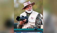 ಗಿರ್ ಅಭಯಾರಣ್ಯದಲ್ಲಿ ಮೋದಿ ಸಫಾರಿ; ಬುಡಕಟ್ಟು ಜನಾಂಗದವರನ್ನು ಶ್ಲಾಘಿಸಿದ ಪ್ರಧಾನಿ