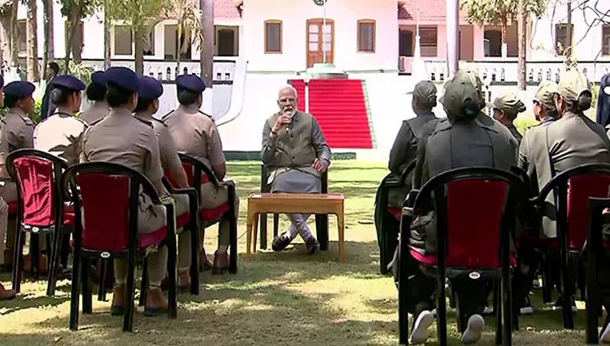 ಏಷ್ಯಾಟಿಕ್ ಸಿಂಹಗಳ ಗಣತಿ ಘೋಷಿಸಿದ ಪ್ರಧಾನಿ ಮೋದಿ