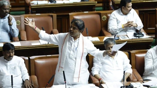 ಇತರ ರಾಜ್ಯಗಳ ಮತ ವಂಚನೆ ಬಗ್ಗೆ ಮಾತಾಡುತ್ತಿಲ್ಲವೇಕೆ? ಗಾಂಧಿ ಕುಟುಂಬದ ಇತಿಹಾಸವೇ ಅಕ್ರಮ: ರಾಹುಲ್ ವಿರುದ್ಧ BJP ವಾಗ್ದಾಳಿ