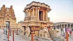 ಹಂಪಿ ಪ್ರವಾಸಿಗರ ಸುರಕ್ಷತೆಯ ಬಗ್ಗೆ ಕಳವಳ: ಹೋಂಸ್ಟೇಗಳಿಗೆ ನೋಂದಣಿ ಕಡ್ಡಾಯಗೊಳಿಸಿದ ಜಿಲ್ಲಾಡಳಿತ