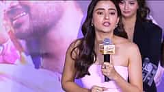 Video: 'ಆ' ಫೋಟೋ ತೆಗೆದ ಪತ್ರಕರ್ತನಿಗೆ ವೇದಿಯಕೆಯಲ್ಲೇ ಜಾಡಿಸಿದ ನಟಿ; ವಾರ್ನಿಂಗ್ ಕೊಟ್ಟ Rukshar Dhillon!