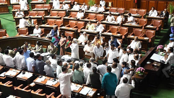 ಗ್ಯಾರಂಟಿ ಅನುಷ್ಟಾನ ಸಮಿತಿಗೆ ಕಾಂಗ್ರೆಸ್ ಕಾರ್ಯಕರ್ತರ ನೇಮಕ: ವಿಧಾನಸಭೆಯಲ್ಲಿ ವಿಪಕ್ಷಗಳ ಗದ್ದಲ, ಕೋಲಾಹಲ!