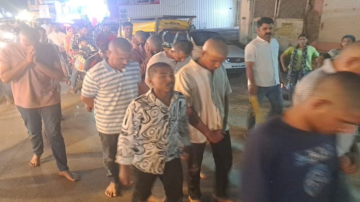 ಮಧ್ಯ ಪ್ರದೇಶ: ಭಾರತದ ಚಾಂಪಿಯನ್ಸ್ ಟ್ರೋಫಿ ಗೆಲುವನ್ನು ಸಂಭ್ರಮಿಸಿದ್ದ ಯುವಕರ ತಲೆ ಬೋಳಿಸಿ ಮೆರವಣಿಗೆ ಮಾಡಿದ ಪೊಲೀಸ್!