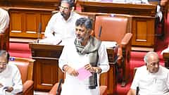 'ಹೇ ರೇಪಿಸ್ಟ್...': ಸದನದಲ್ಲಿ ಡಿಕೆಶಿ​​-ಮುನಿರತ್ನ ನಡುವೆ ಮಾತಿನ ಚಕಮಕಿ; ವಿಧಾನಸಭೆಯಲ್ಲಿ ಕೋಲಾಹಲ