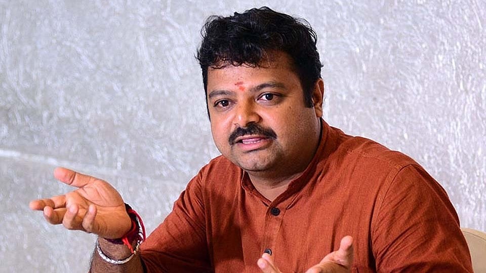 'ಹಿಂದೂ ಯುವಕರೇ... ಅನ್ಯಧರ್ಮಿಯ ಯುವತಿಯನ್ನು ಮದುವೆಯಾಗಿ' ಹೇಳಿಕೆ: ಚಕ್ರವರ್ತಿ ಸೂಲಿಬೆಲೆ ವಿರುದ್ಧ FIR