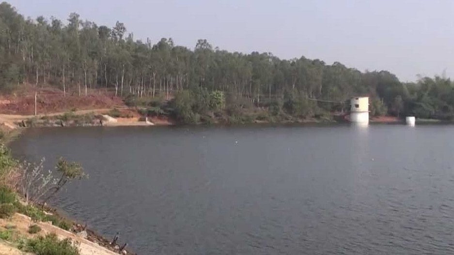 ಚಿಕ್ಕಬಳ್ಳಾಪುರ: ಕೆರೆಯಲ್ಲಿ ಈಜಲು ಹೋಗಿದ್ದ ಮೂವರು ಬಾಲಕರು ನೀರುಪಾಲು