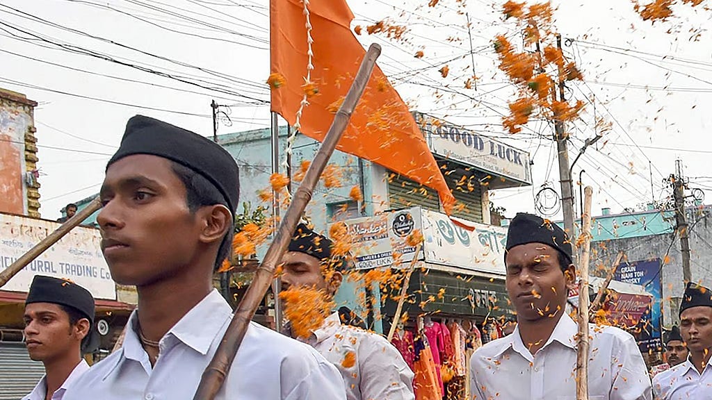 ಔರಂಗಜೇಬ್ 'ಈಗ ಪ್ರಸ್ತುತವಲ್ಲ': ನಾಗ್ಪುರ ಹಿಂಸಾಚಾರಕ್ಕೆ RSS ಖಂಡನೆ!