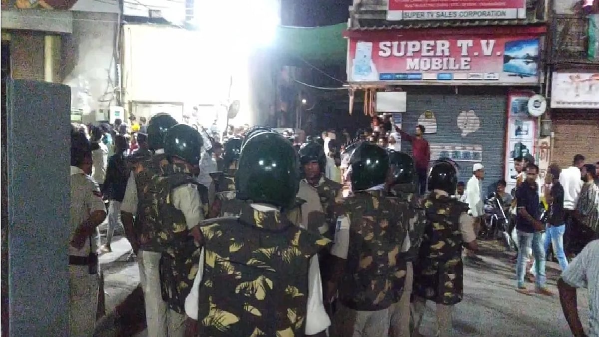 Madhya Pradesh: ಬಾಲಕ ಮಾಡಿದ್ದ ಒಂದು ಸೋಷಿಯಲ್ ಮೀಡಿಯಾ ಪೋಸ್ಟ್ ನಿಂದ ಕೋಮು ದಳ್ಳುರಿ; ಬುರ್ಹಾನ್‌ಪುರದಲ್ಲಿ ಘರ್ಷಣೆ