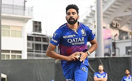 'ನನಗೆ ಬೆಂಬಲ ಕೊಟ್ಟಿದ್ದು ವಿರಾಟ್ ಕೊಹ್ಲಿ...': ಆರ್ಸಿಬಿ ವಿರುದ್ಧದ ಪಂದ್ಯಕ್ಕೂ ಮುನ್ನ ಮೊಹಮ್ಮದ್ ಸಿರಾಜ್ ಭಾವುಕ