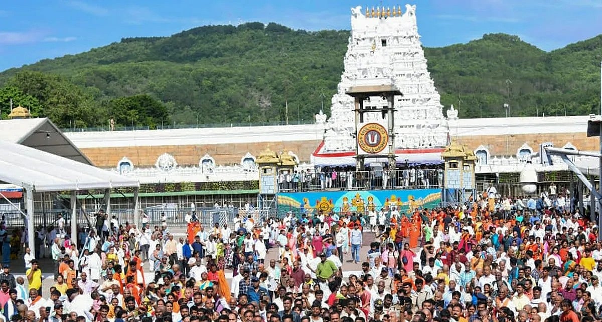 ತಿರುಮಲ: ವೆಂಕಟೇಶ್ವರ ದೇವಾಲಯದಲ್ಲಿ ಹಿಂದೂಗಳಿಗೆ ಮಾತ್ರ ಉದ್ಯೋಗ- ಸಿಎಂ ಚಂದ್ರಬಾಬು ನಾಯ್ಡು