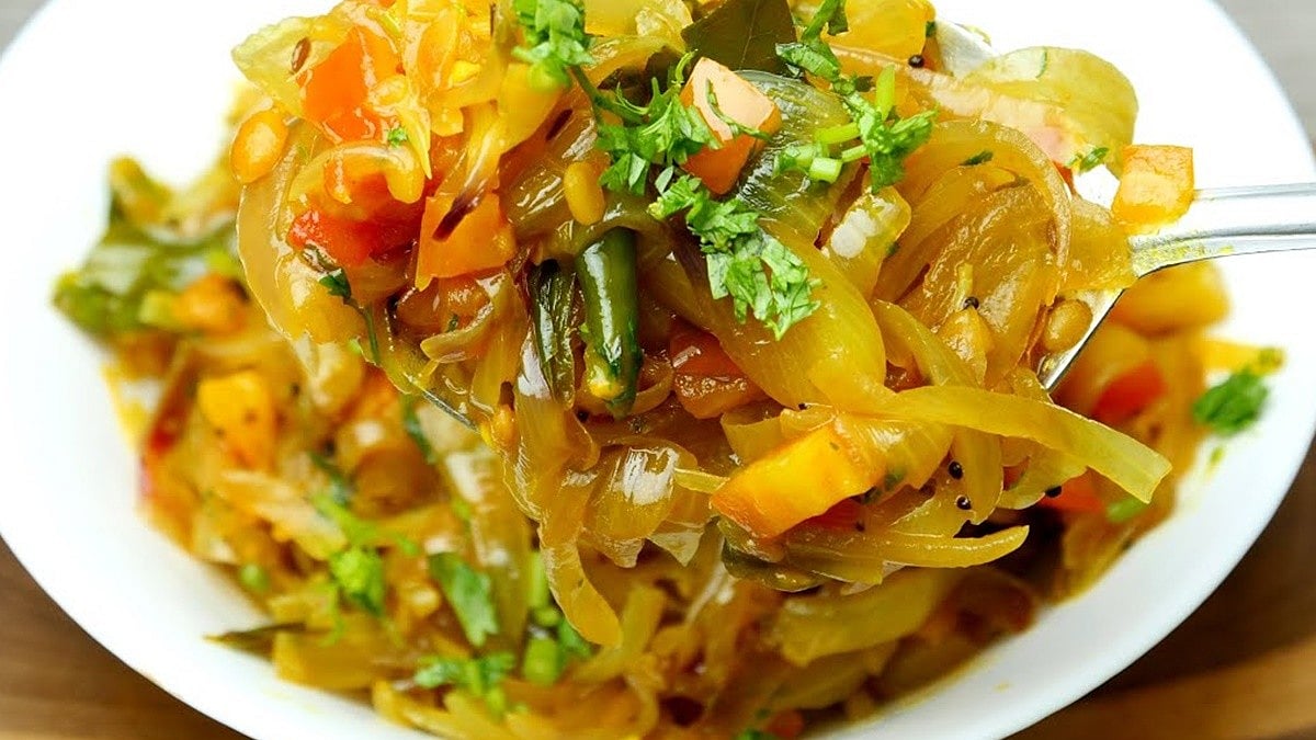 ಈರುಳ್ಳಿ ಪಲ್ಯ- Onion Salad recipe in Kannada