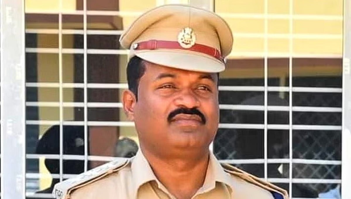 ಶಿವಮೊಗ್ಗ: ಸಿಬ್ಬಂದಿಯಿಂದಲೇ ಲಂಚ ಪಡೆಯುತ್ತಿದ್ದ ಡಿವೈಎಸ್ಪಿ ಲೋಕಾಯುಕ್ತ ಬಲೆಗೆ!