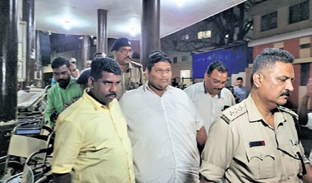 ಬೆಳಗಾವಿಯಲ್ಲಿ ಮರಾಠಿ ಯುವಕನಿಗೆ ಸನ್ಮಾನ: MES ನಾಯಕ ಶುಭಂ ಶೆಲ್ಕೆ ಬಂಧನ