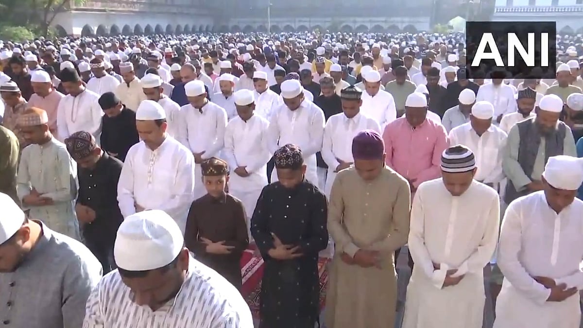 ದೇಶಾದ್ಯಂತ ಇಂದು ರಂಜಾನ್ ಹಬ್ಬ ಆಚರಣೆ: ಮಸೀದಿಗಳಲ್ಲಿ ಸಾಮೂಹಿಕ ಪ್ರಾರ್ಥನೆ