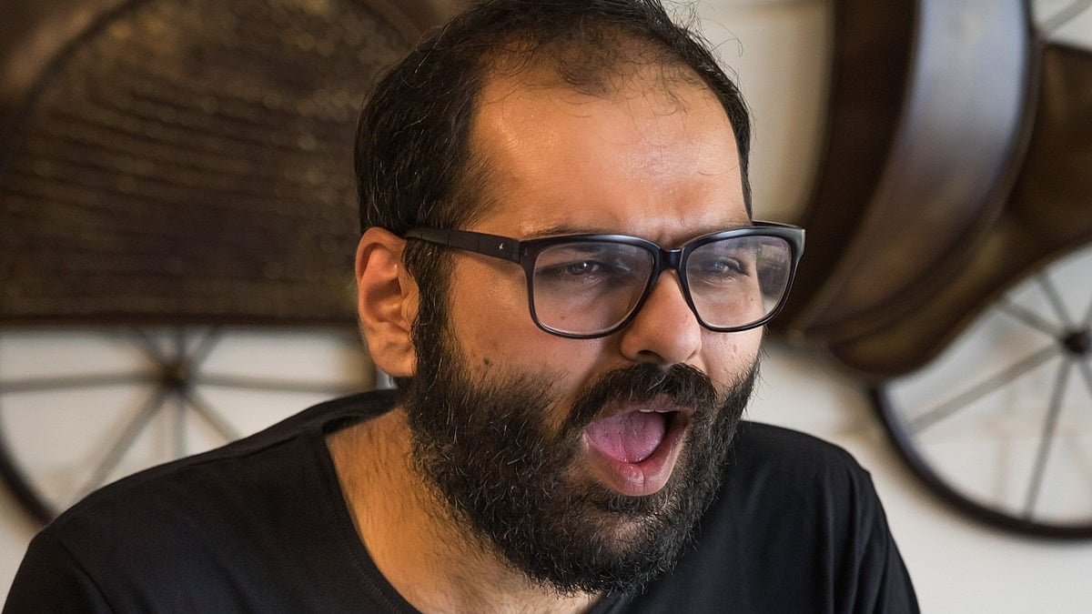 ಹೋಗಿದ್ದು Kunal Kamra ಕಾಮಿಡಿ ಶೋ'ಗೆ, ಆಗಿದ್ದು ಟ್ರಾಜಿಡಿ!: ರಜೆಯ ಮಜದಲ್ಲಿದ್ದ ಬ್ಯಾಂಕರ್ ಗೆ ಶಾಕ್, ಪೊಲೀಸ್ ಕರೆ: ಕಾಮಿಡಿಯನ್ ಹೇಳಿದ್ದೇನು?