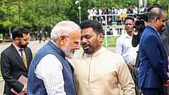 Sri Lanka: ಪ್ರಧಾನಿ ಮೋದಿಗೆ ಅದ್ದೂರಿ ಸ್ವಾಗತ; ಅಧ್ಯಕ್ಷ ದಿಸಾನಾಯಕೆ ಜೊತೆ ಮಾತುಕತೆ; ರಕ್ಷಣಾ ಸಹಭಾಗಿತ್ವ ಸೇರಿ ಹಲವು ಒಪ್ಪಂದಗಳಿಗೆ ಸಹಿ