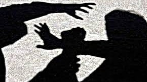 ಮಡಿಕೇರಿ: ಹೋಂಸ್ಟೇನಲ್ಲಿ ತಾಯಿ, ಮಗಳಿಗೆ ಕಿರುಕುಳ; ಕೇರ್ ಟೇಕರ್ ವಶಕ್ಕೆ ಪಡೆದ ಪೊಲೀಸರು!