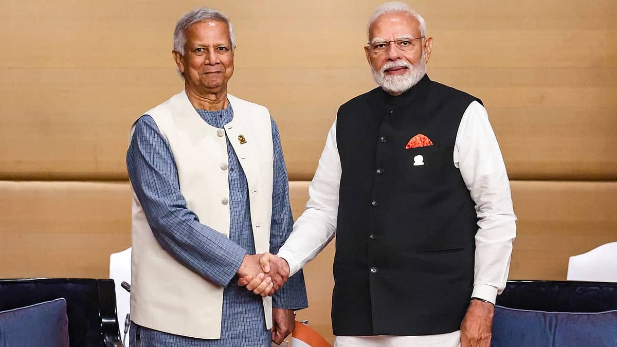 ಚೀನಾ ಪ್ರೇಮಿ ಯೂನಸ್ಗೆ ಭಾರತ ತಿರುಗೇಟು: ಬಾಂಗ್ಲಾದ ಟ್ರಾನ್ಸ್ಶಿಪ್ಮೆಂಟ್ ಸೌಲಭ್ಯ ರದ್ದುಗೊಳಿಸಿದ ಮೋದಿ ಸರ್ಕಾರ!
