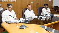 ಡೆಂಗ್ಯೂ-ಚಿಕನ್ ಗುನ್ಯಾ ನಿಯಂತ್ರಣಕ್ಕೆ ಈಗಿನಿಂದಲೇ ಕ್ರಮವಹಿಸಿ: ಅಧಿಕಾರಿಗಳಿಗೆ ಆರೋಗ್ಯ ಸಚಿವ ದಿನೇಶ್ ಗುಂಡೂರಾವ್ ಸೂಚನೆ