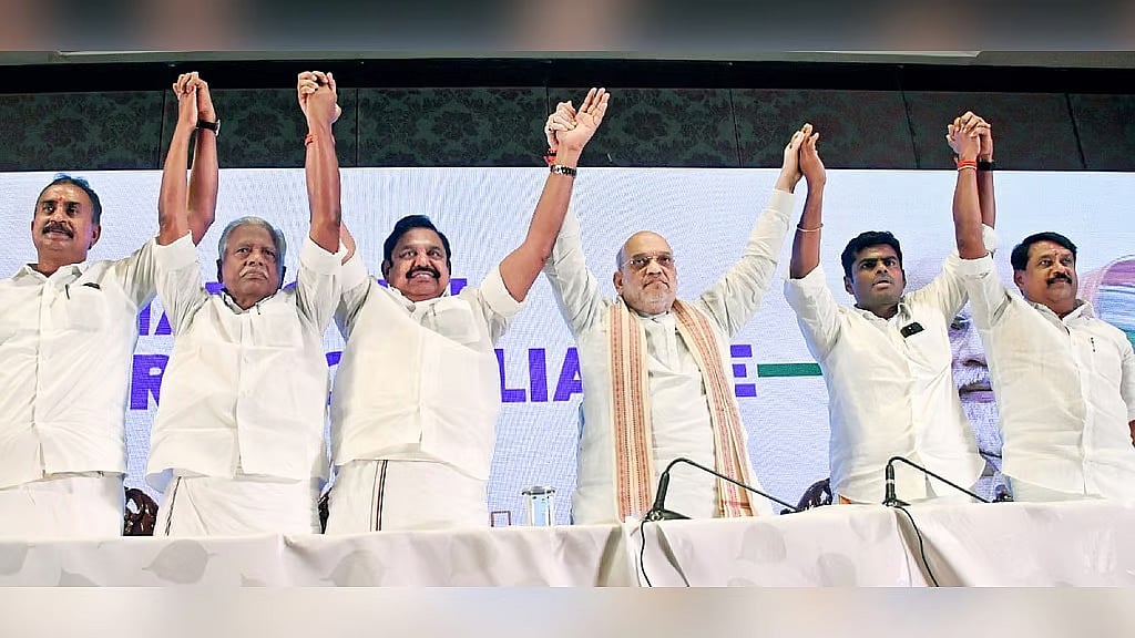 '2026ಕ್ಕೆ ಸಮ್ಮಿಶ್ರ ಸರ್ಕಾರ ಎಂದು ಅಮಿತ್ ಶಾ ಹೇಳಿಲ್ಲ': ಬಿಜೆಪಿ ಜತೆ ಅಧಿಕಾರ ಹಂಚಿಕೆ ತಳ್ಳಿಹಾಕಿದ EPS