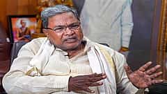 ಸಿದ್ದರಾಮಯ್ಯ ಮಾಸ್ಟರ್ ಸ್ಟ್ರೋಕ್: ರಾಜ್ಯ ರಾಜಕೀಯದಲ್ಲಿ ಕಂಪನ; ಜಾತಿ ಗಣತಿ ಮೂಲಕ ಭದ್ರ ಸಿಎಂ ಸ್ಥಾನ!