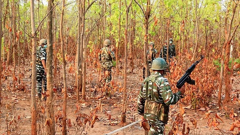 Chhattisgarh ಎನ್ ಕೌಂಟರ್: ಇಬ್ಬರು ಕಟ್ಟಾ ನಕ್ಸಲರ ಹತ್ಯೆ