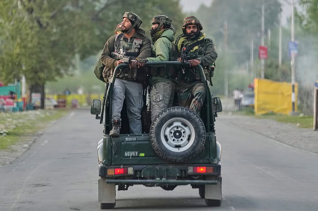 Pahalgam terror attack: ಉಗ್ರ ದಾಳಿ ಭೀತಿ; ಜಮ್ಮು ಮತ್ತು ಕಾಶ್ಮೀರಕ್ಕೆ ಪ್ರಯಾಣ ಬೆಳೆಸದಂತೆ ಅಮೆರಿಕ ಸೂಚನೆ