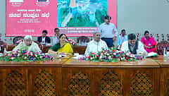 ಪಹಲ್ಗಾಮ್ ಉಗ್ರ ದಾಳಿ ಖಂಡಿಸಿ ಸಚಿವ ಸಂಪುಟ ನಿರ್ಣಯ ಅಂಗೀಕಾರ; ಗುಪ್ತಚರ ಇಲಾಖೆ ವೈಫಲ್ಯ, ತನಿಖೆಗೆ ಆಗ್ರಹ