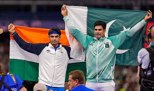 'ನನ್ನ ದೇಶಭಕ್ತಿಯ ಬಗ್ಗೆ ಪ್ರಶ್ನೆ?': Pak ಅರ್ಷದ್ ನದೀಮ್ ಬೆಂಗಳೂರಿಗೆ ಆಹ್ವಾನಿಸಿದ್ದ ನೀರಜ್ ಚೋಪ್ರಾ ವಿರುದ್ಧ ಭುಗಿಲೆದ್ದ ಆಕ್ರೋಶ!